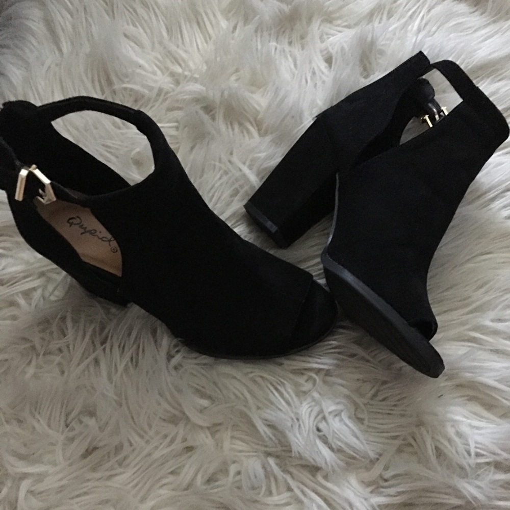 ❤️cute black heels❤️ - Picture 2 of 3